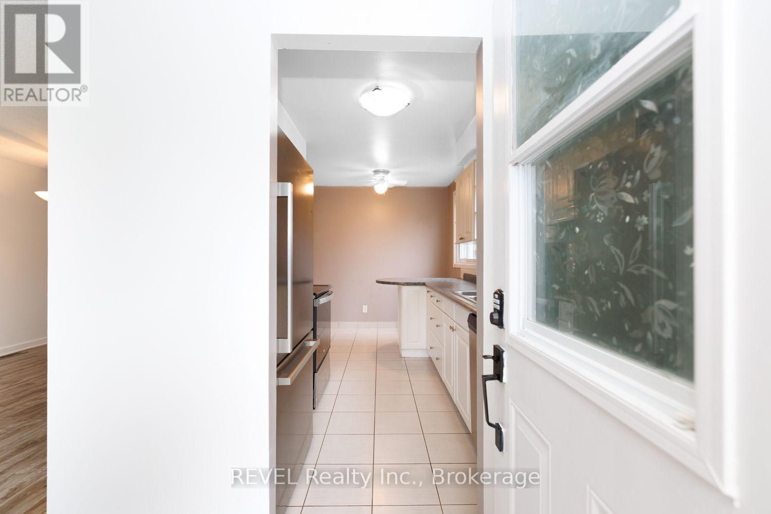 97 TUPPER DRIVE, Thorold (Confederation Heights) — photo 3