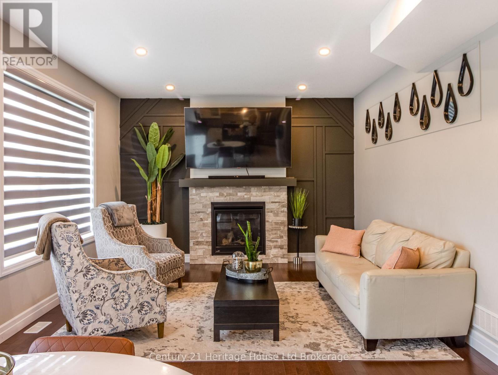 97 BEECH BOULEVARD - 13