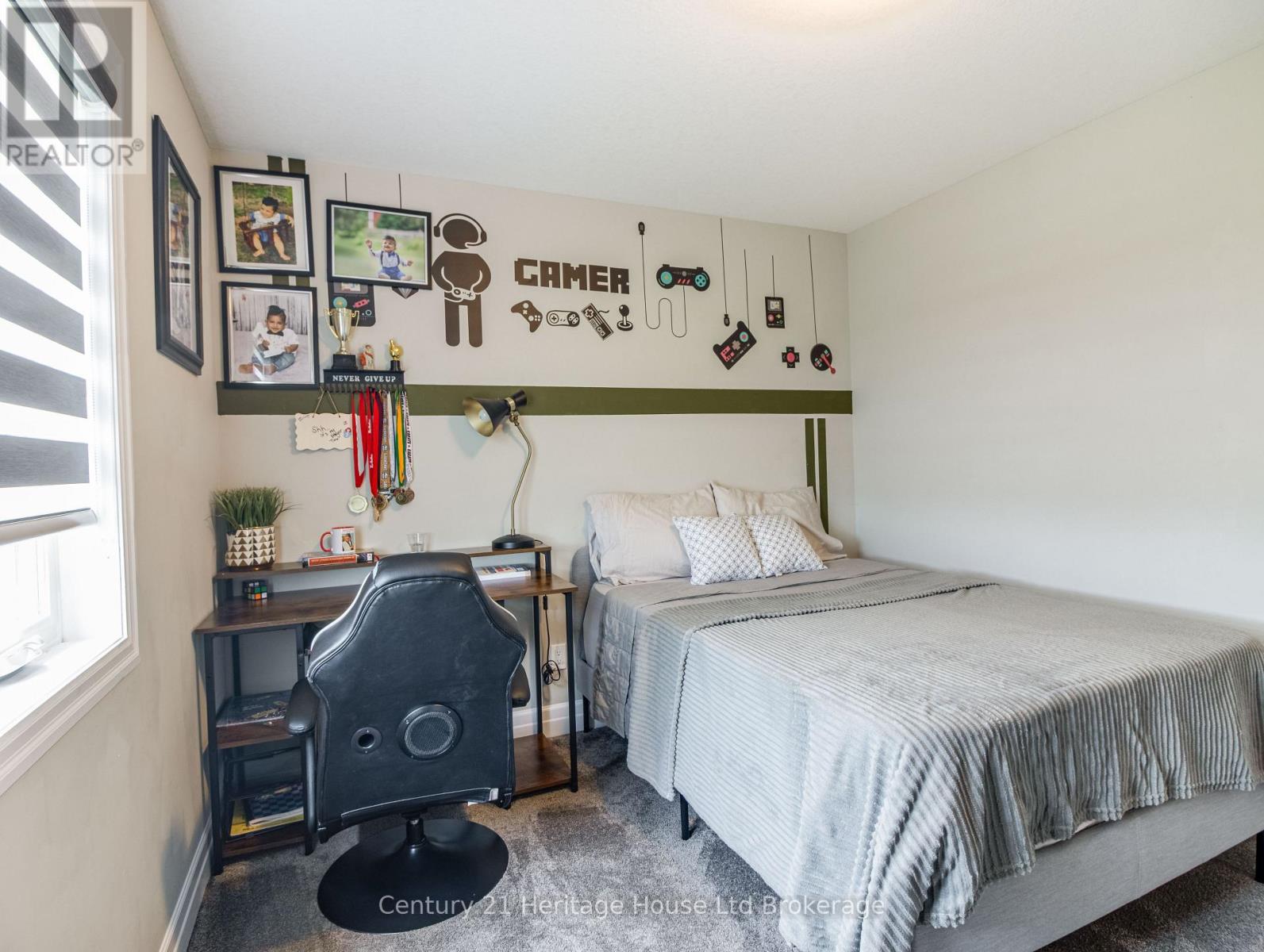 97 BEECH BOULEVARD - 22