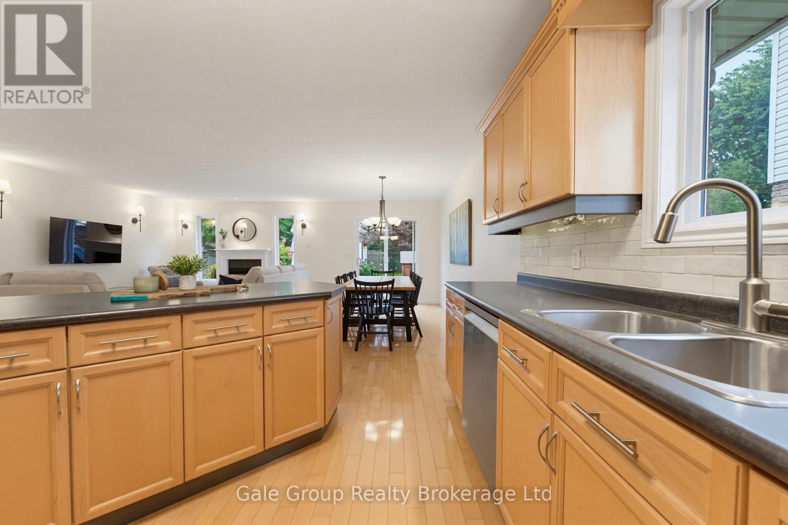 471 ONTARIO STREET - Image 10