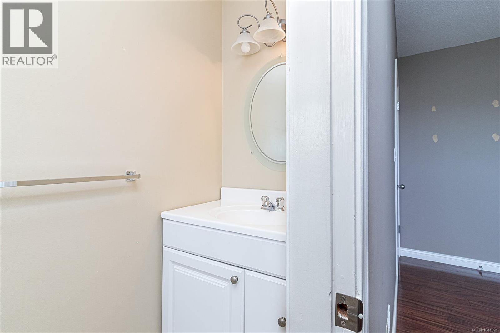 1766 Halliday Pl - 13