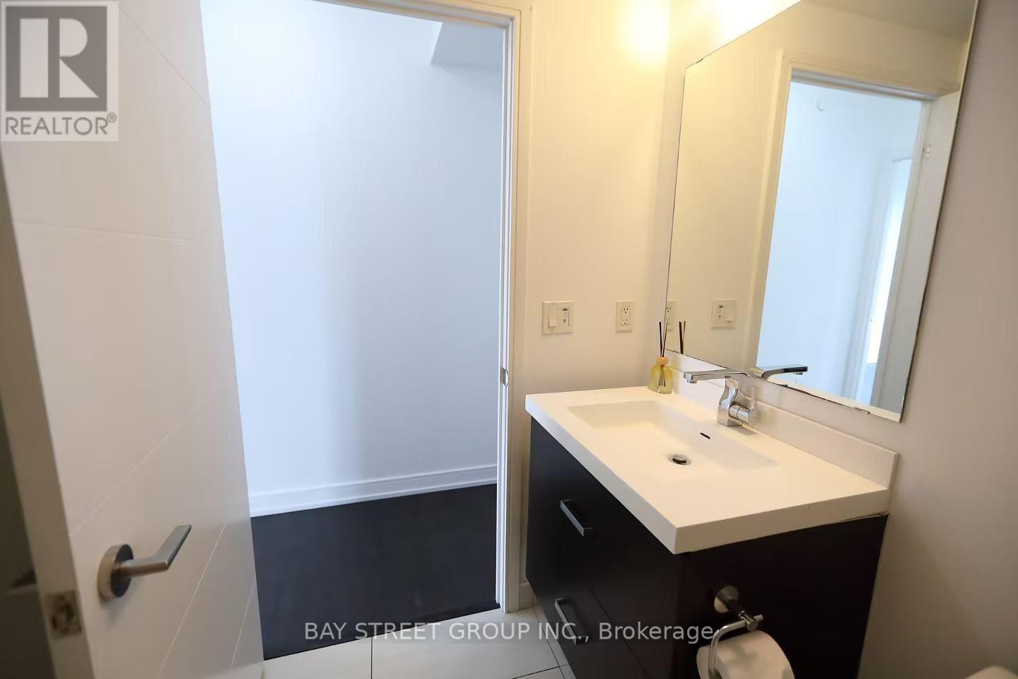 #3004 50 WELLESLEY STREET E - 10