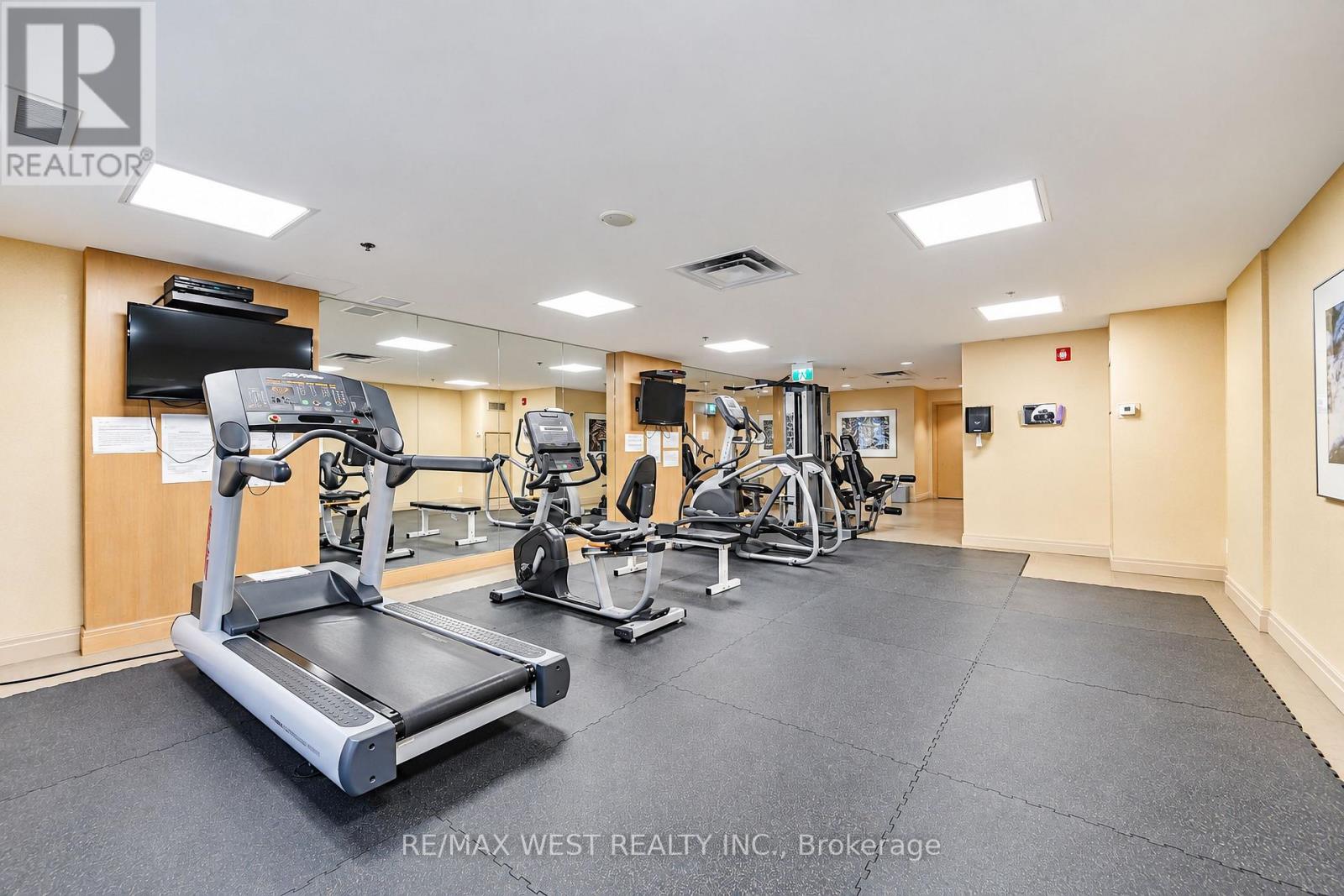 #1211 736 SPADINA AVENUE - 10