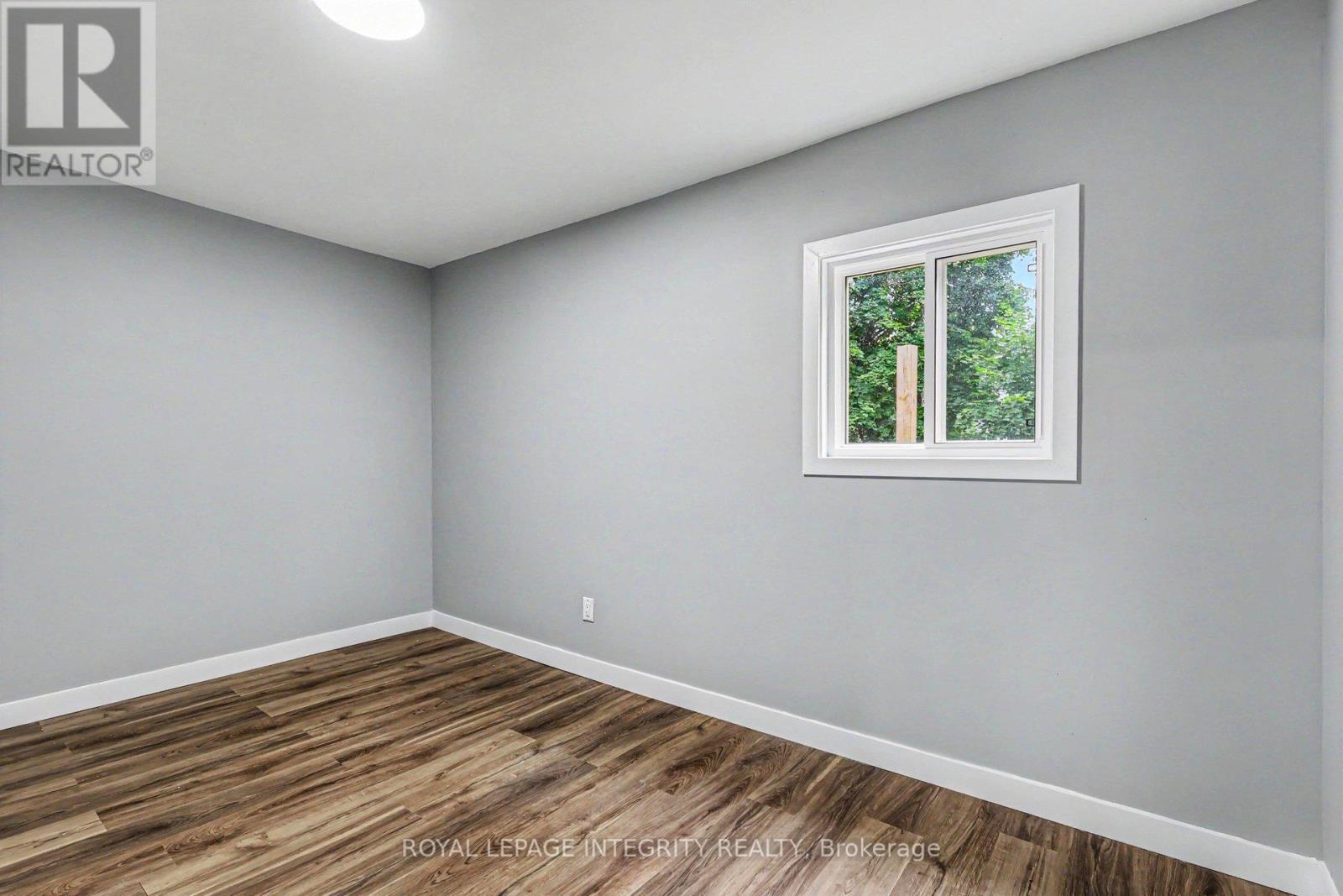 3 Bed, 1 Bath House for Rent in Ottawa – 1 – 1936 BELCOURT BOULEVARD, Ottawa – MLS# X13519072 - Image 12