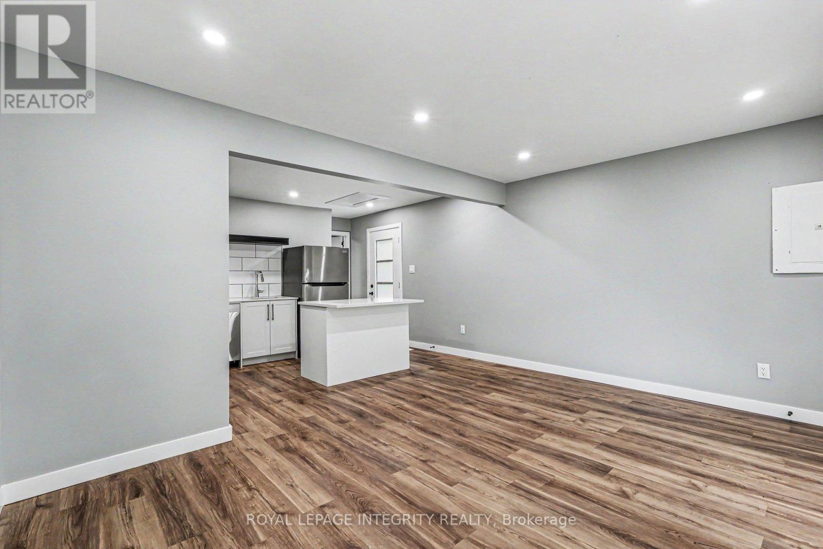 3 Bed, 1 Bath House for Rent in Ottawa – 1 – 1936 BELCOURT BOULEVARD, Ottawa – MLS# X13519072 - Image 8