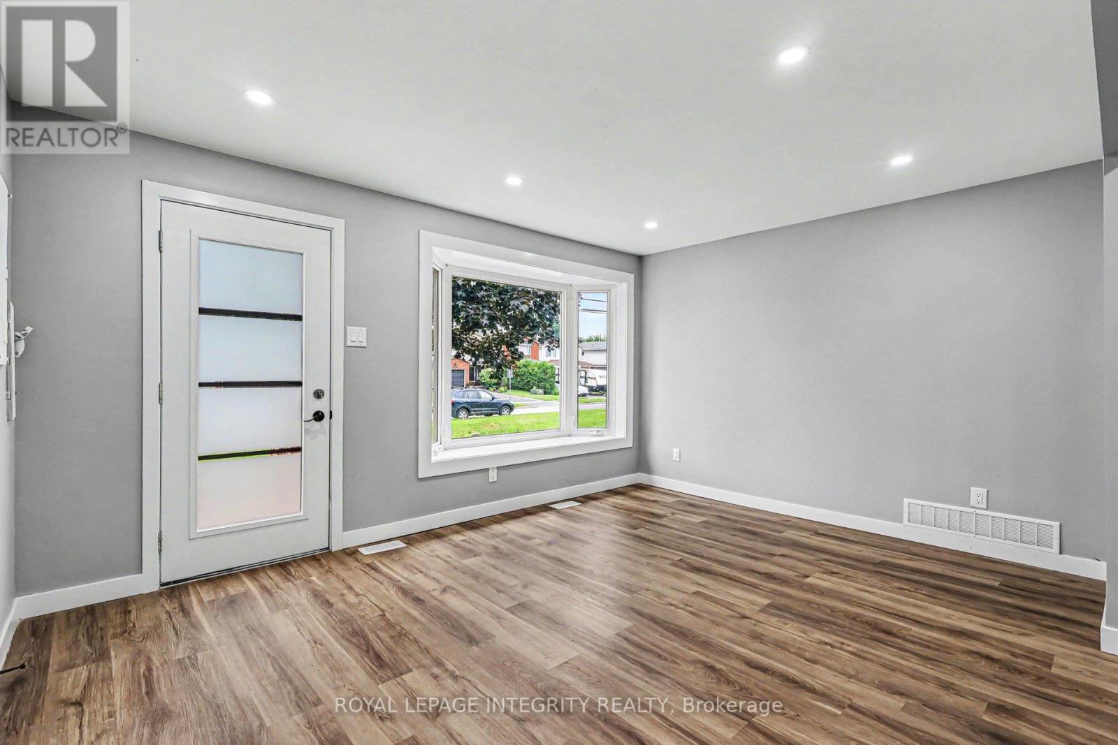 3 Bed, 1 Bath House for Rent in Ottawa – 1 – 1936 BELCOURT BOULEVARD, Ottawa – MLS# X13519072 - Image 5