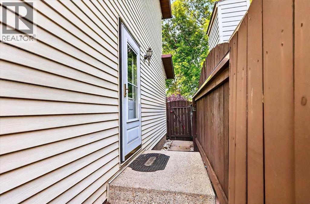 41 Templeson Crescent NE - 42