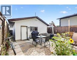 41 Templeson Crescent NE - photo 39