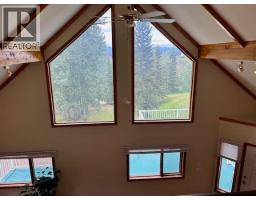 7524 Valleyview Drive, Fort Nelson, BC V0C1R0 Photo 21