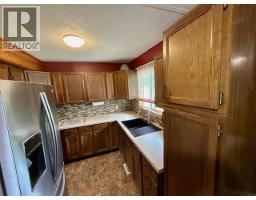 7524 Valleyview Drive, Fort Nelson, BC V0C1R0 Photo 18