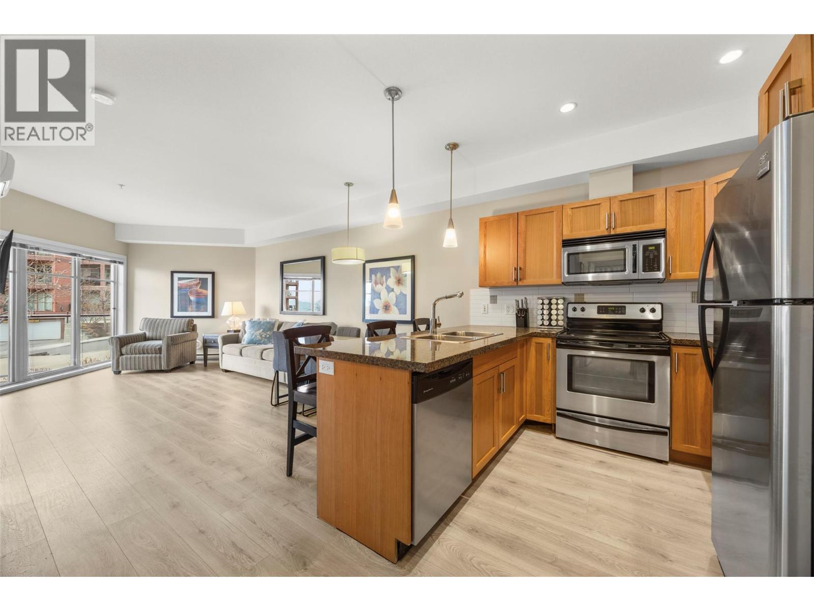 #211 3211 Skyview Lane - 2