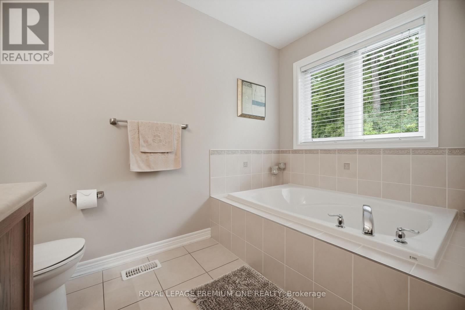 114 BELLINI AVENUE - 26