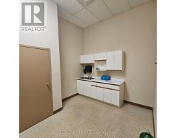 D - 566 Bryne Drive, Barrie, ON L4N9P6 Photo 8