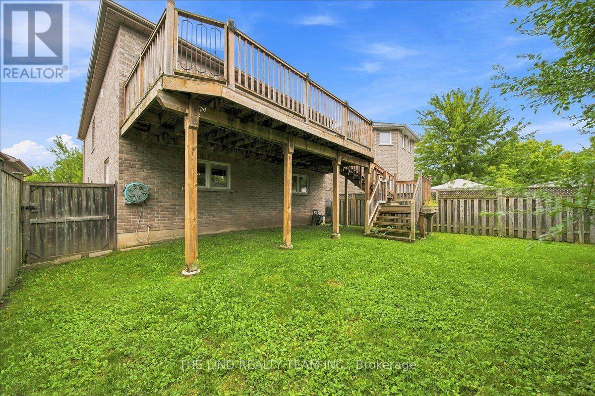 61 MCINTYRE DRIVE - Image 32