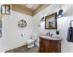 690 Devonian Avenue, Kelowna, BC V1W5C2 Photo 41