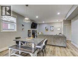 2pc Bathroom - 1940 Ethel Street, Kelowna, BC V1Y2Z5 Photo 6