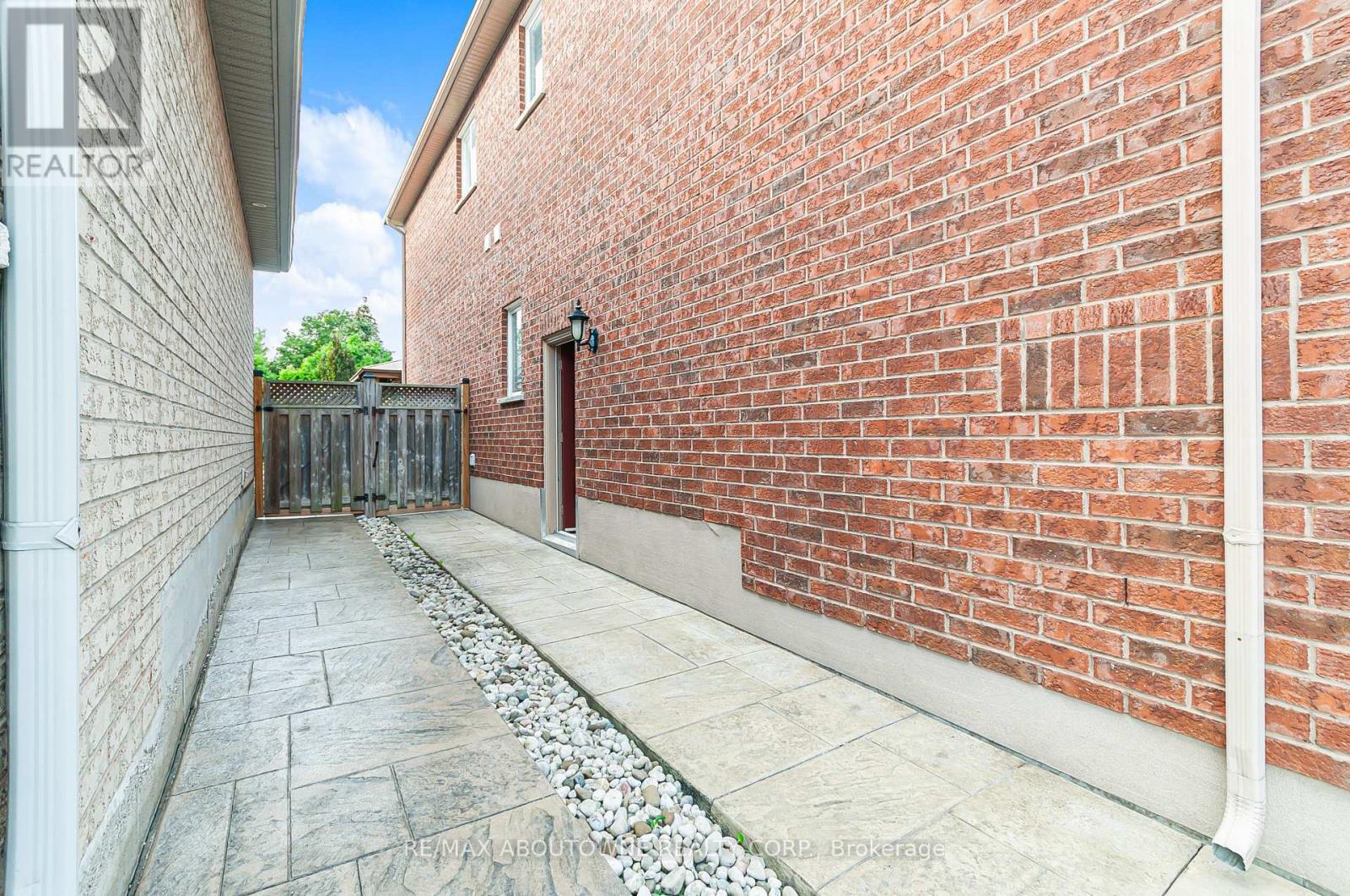 817 BRASS WINDS PLACE - 31