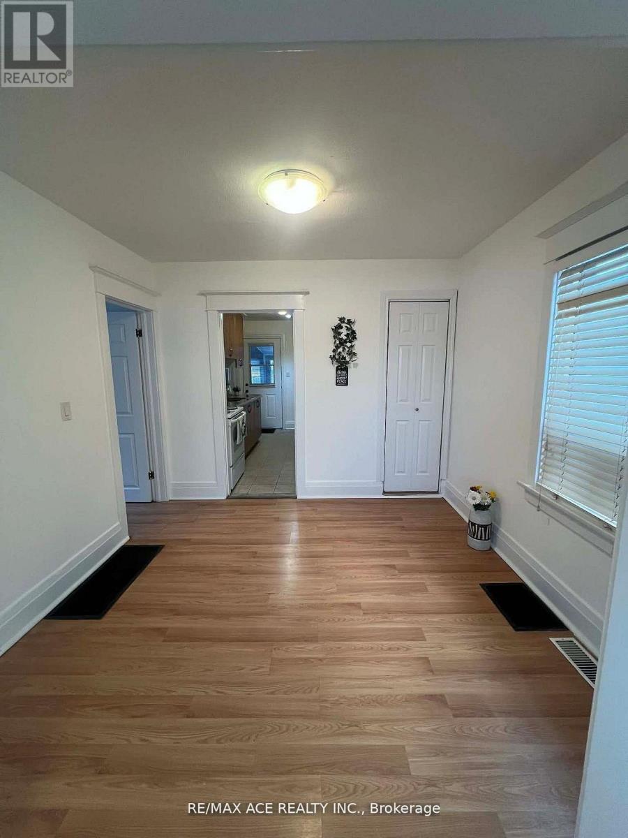 12 MAHONEY AVENUE - 4