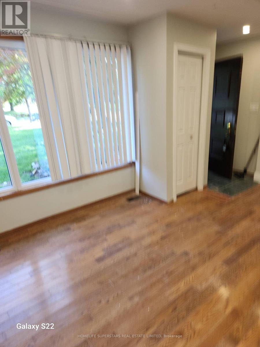 UPPER UNIT - 139 MACGREGOR CRESCENT, Waterloo — photo 5
