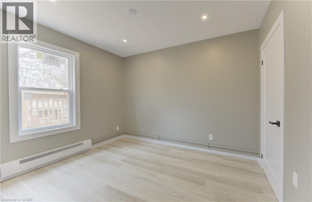 67 LOUISA Street, Kitchener — photo 9