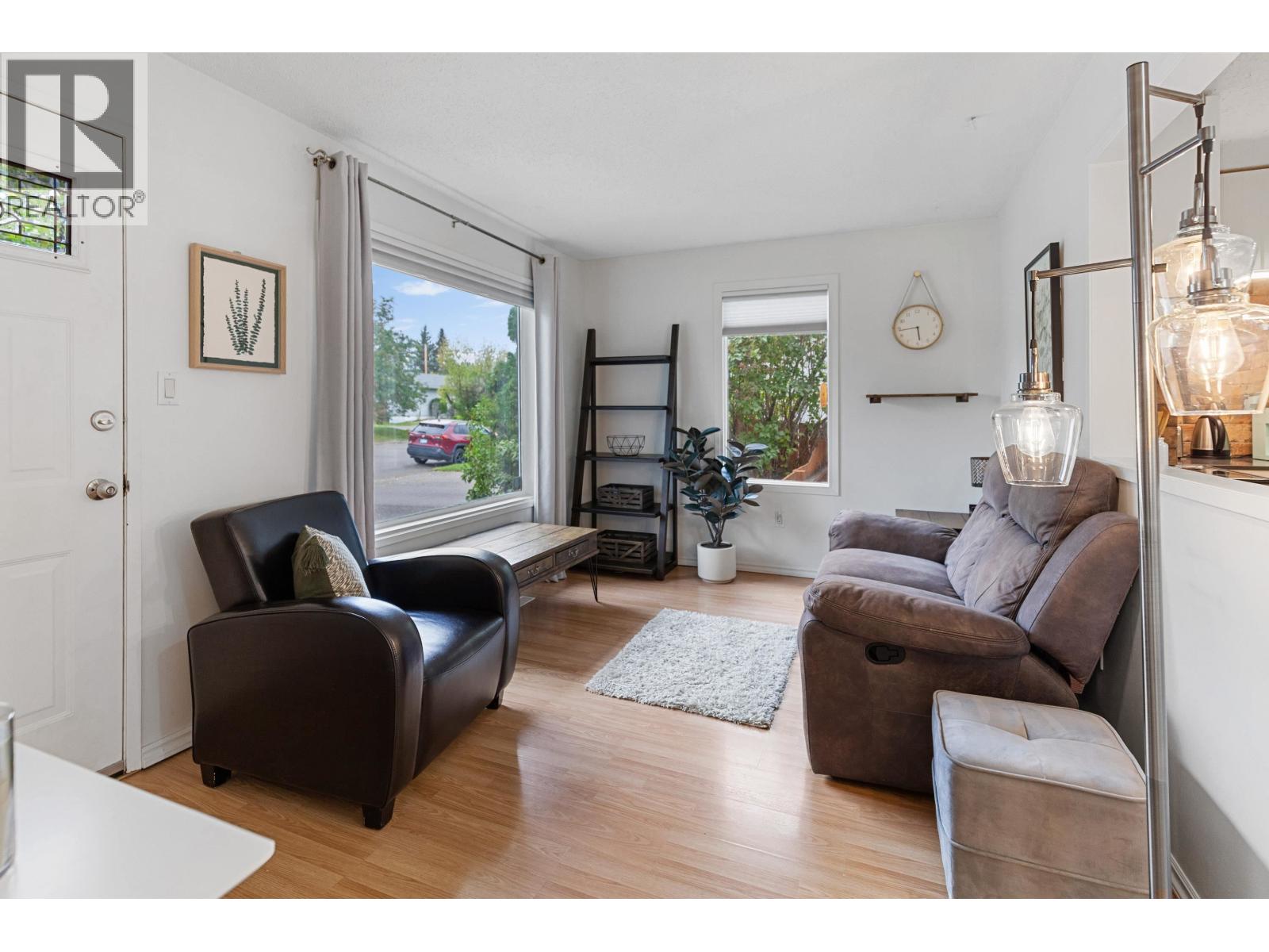 962 EWERT STREET - 6