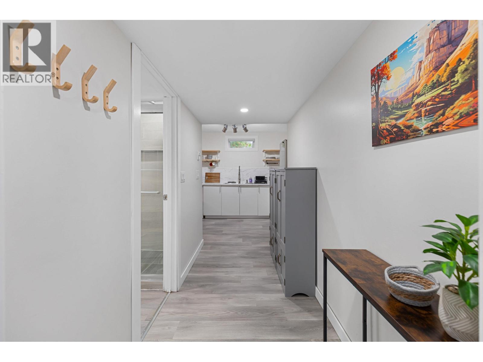 962 EWERT STREET - 12