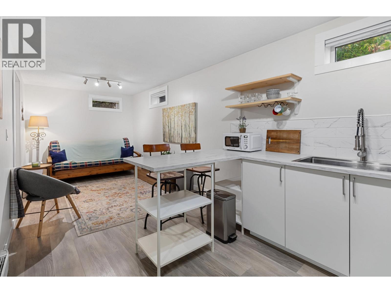 962 EWERT STREET - 15
