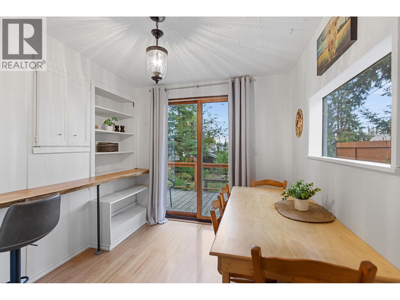 962 EWERT STREET - 4