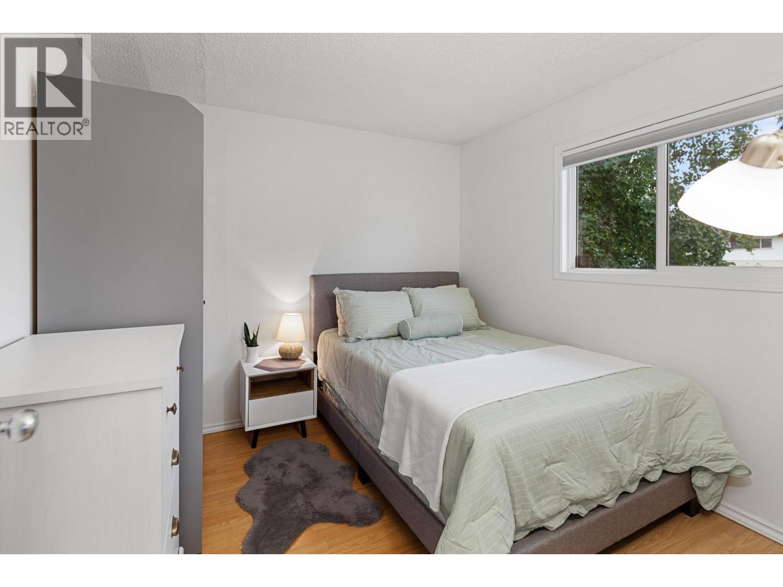 962 EWERT STREET - 10