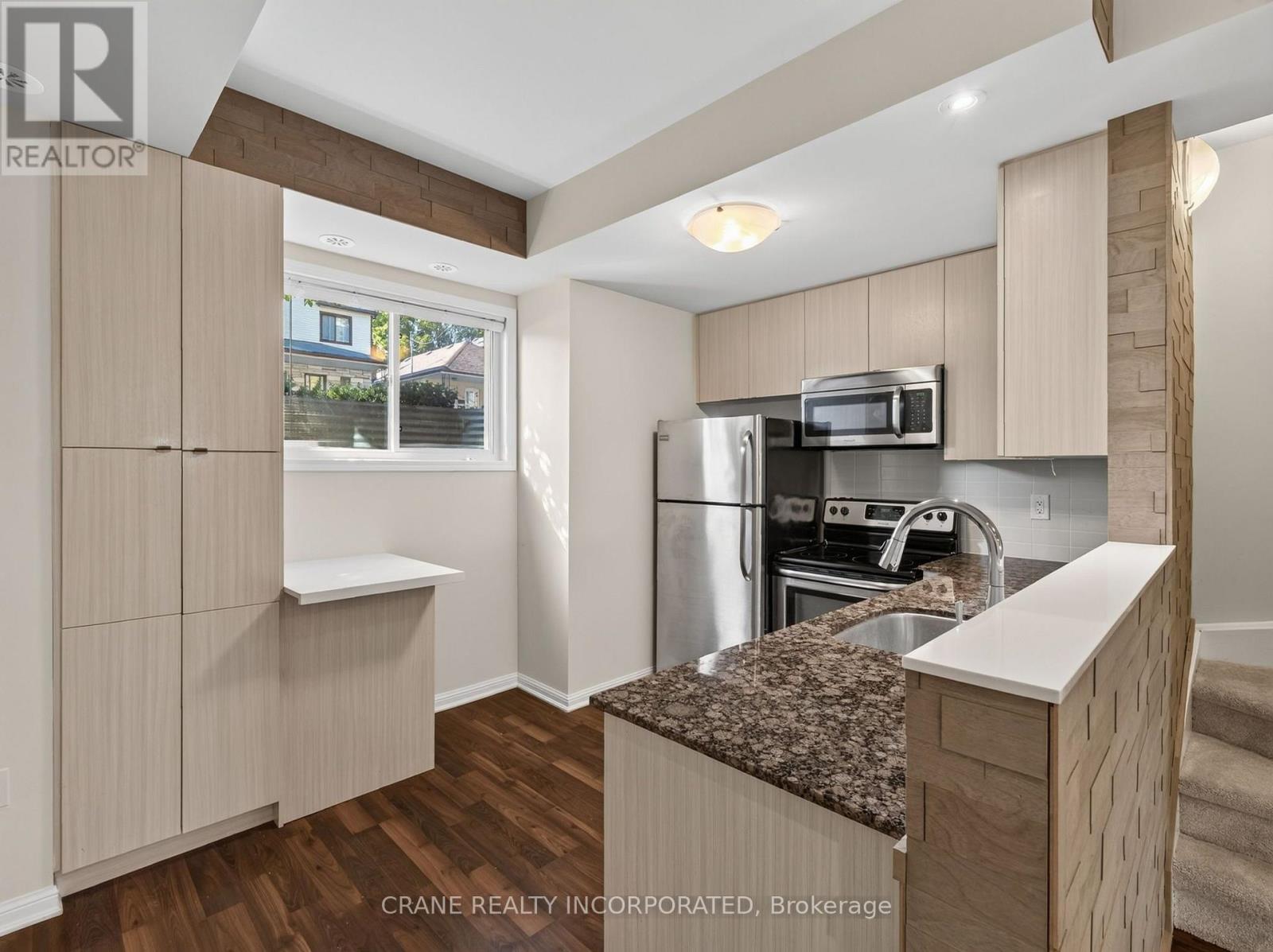#108 400 HOPEWELL AVENUE - 3