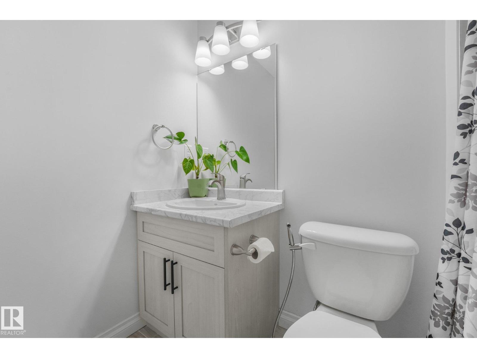 12843 67 ST NW - 23