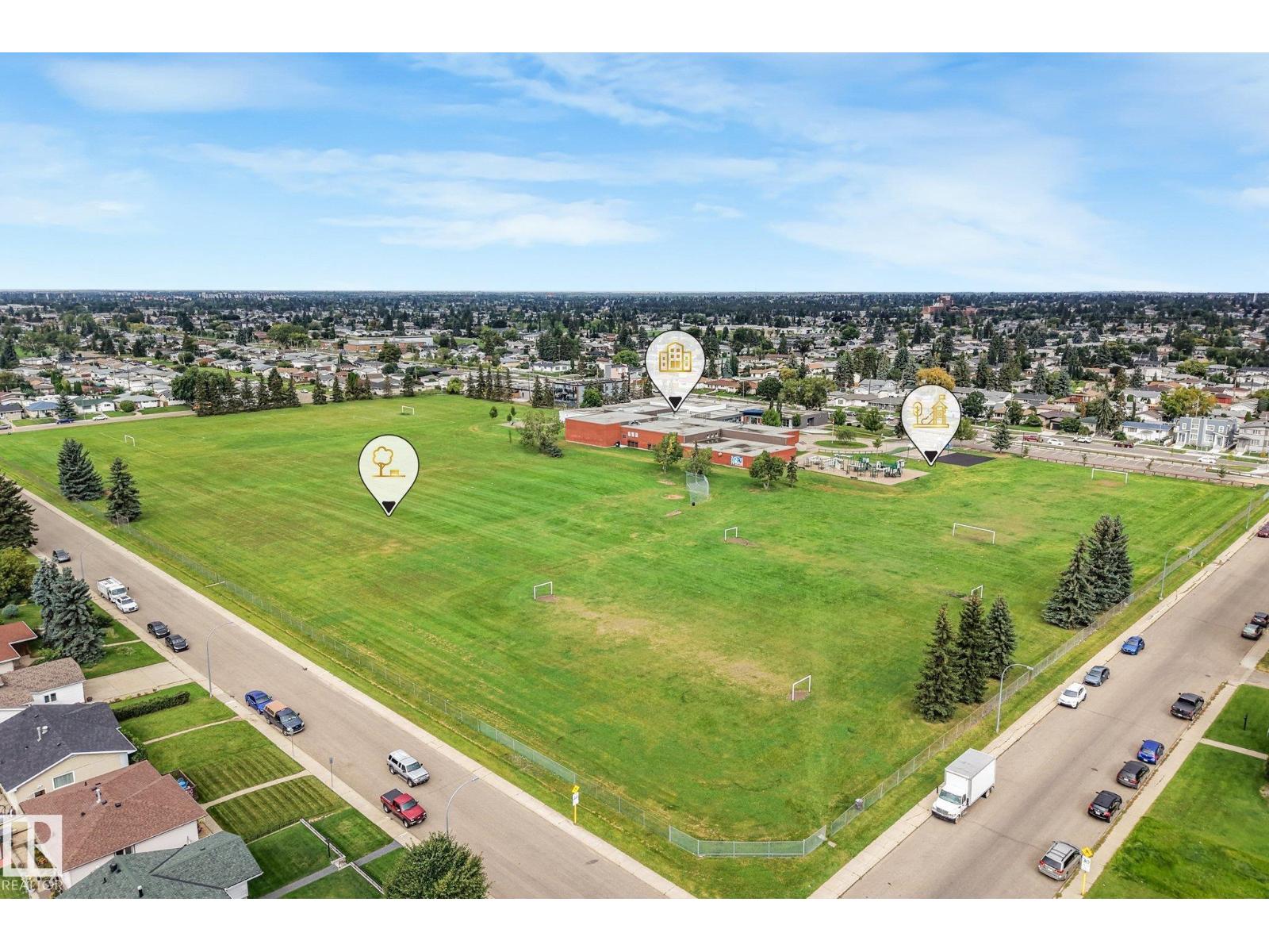 12843 67 ST NW - 32