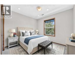 249 Elgin Manor SE - photo 32