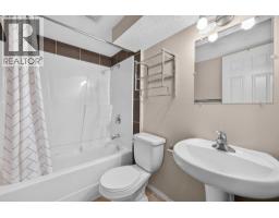 249 Elgin Manor SE - photo 40