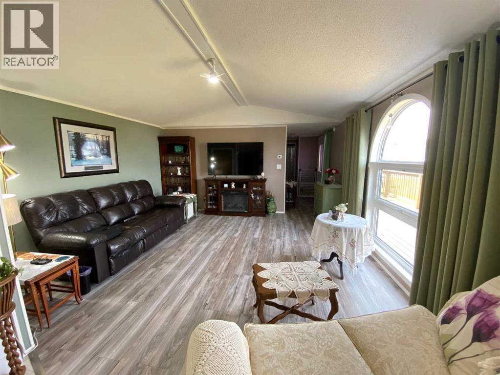43 Roseglen Close, Rosemary — photo 9