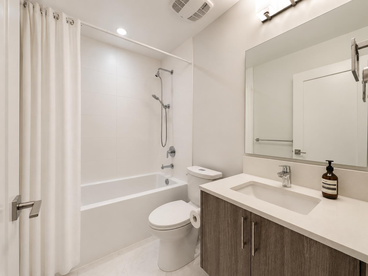 21 9688 162A STREET, Surrey