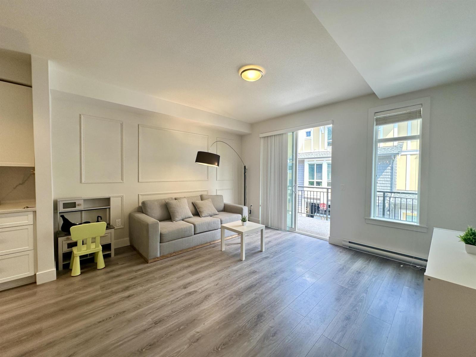 21 9688 162A STREET, Surrey