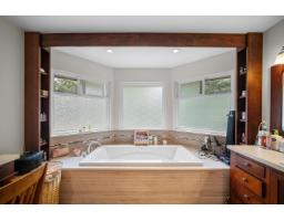 5686 125a Street, Surrey, BC V3X3G8 Photo 17