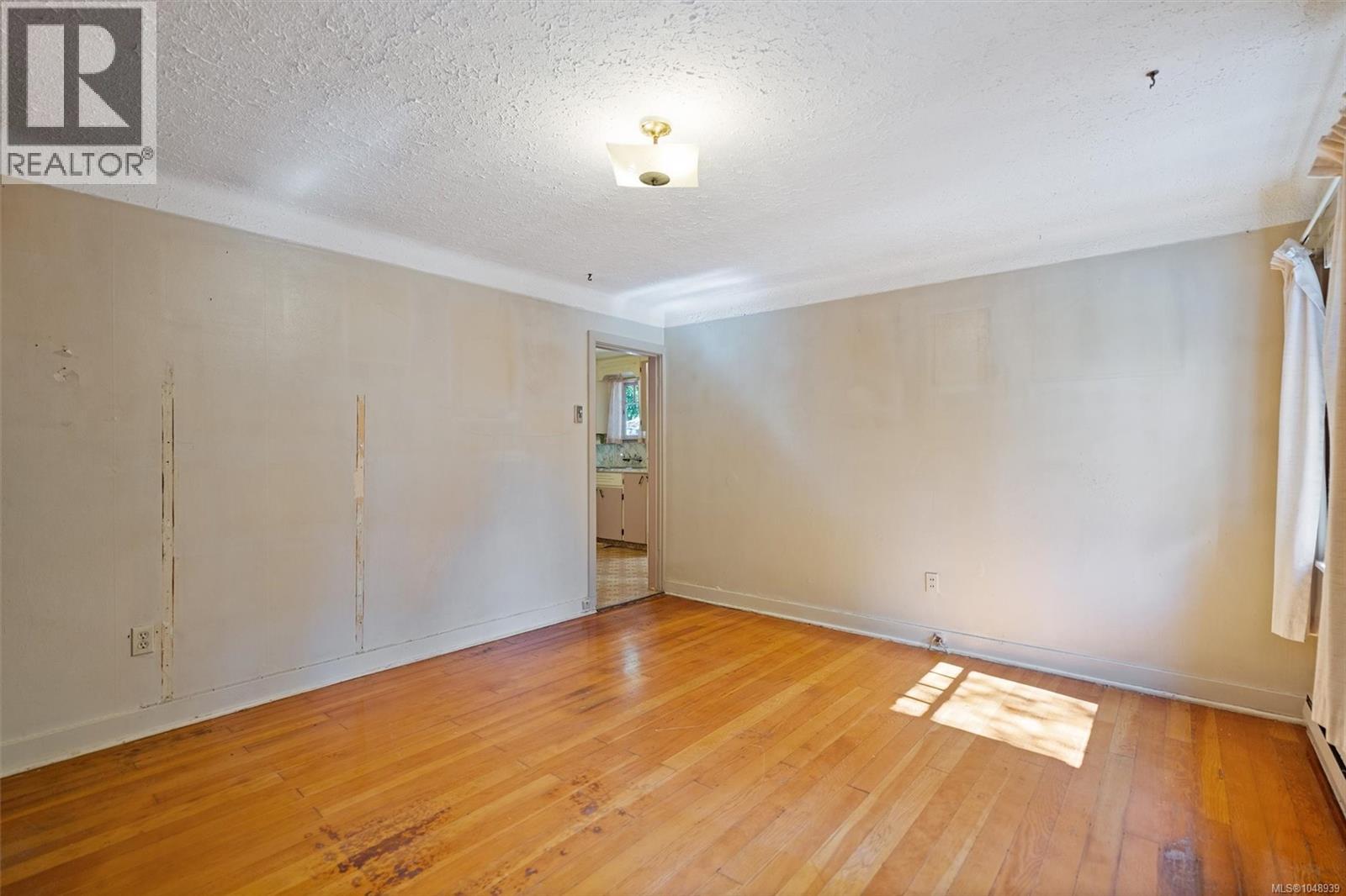 1030 Falmouth Rd - 9