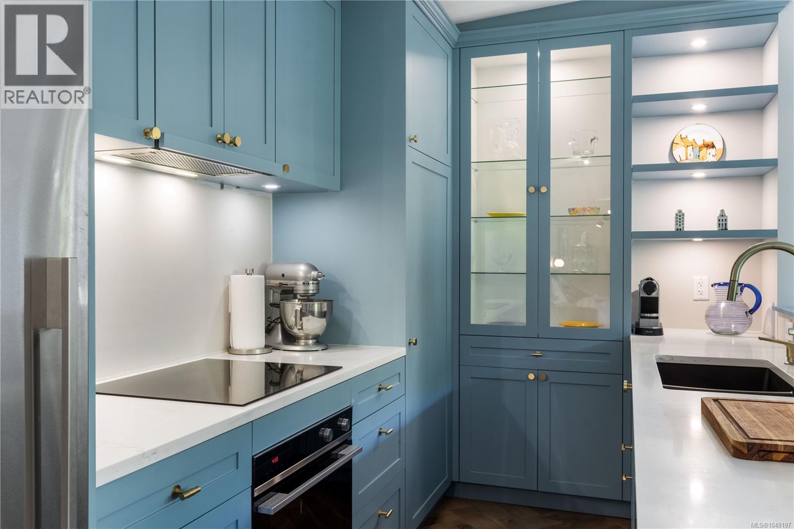 1387 St. David St - 39