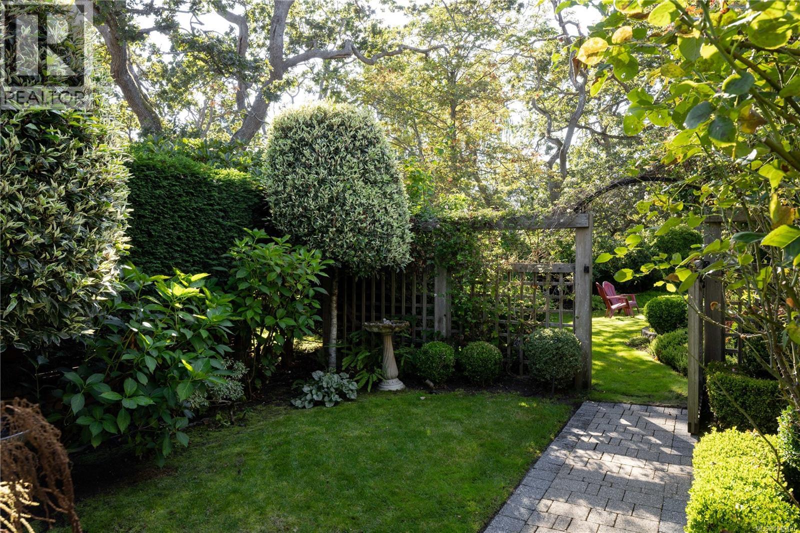 1387 St. David St - 48