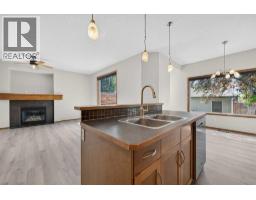 249 Elgin Manor SE - photo 17