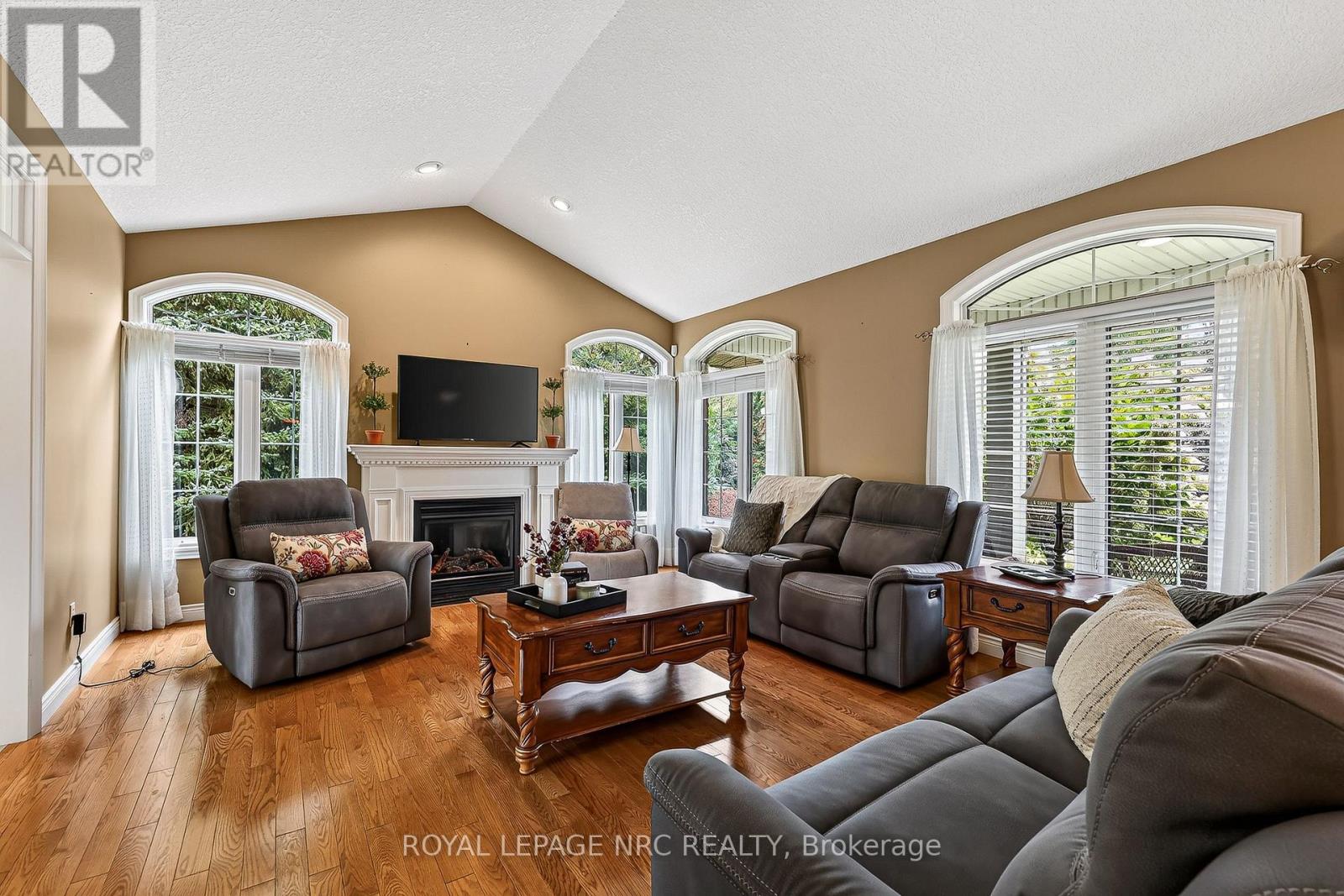 400 LAKEVIEW DRIVE - 10
