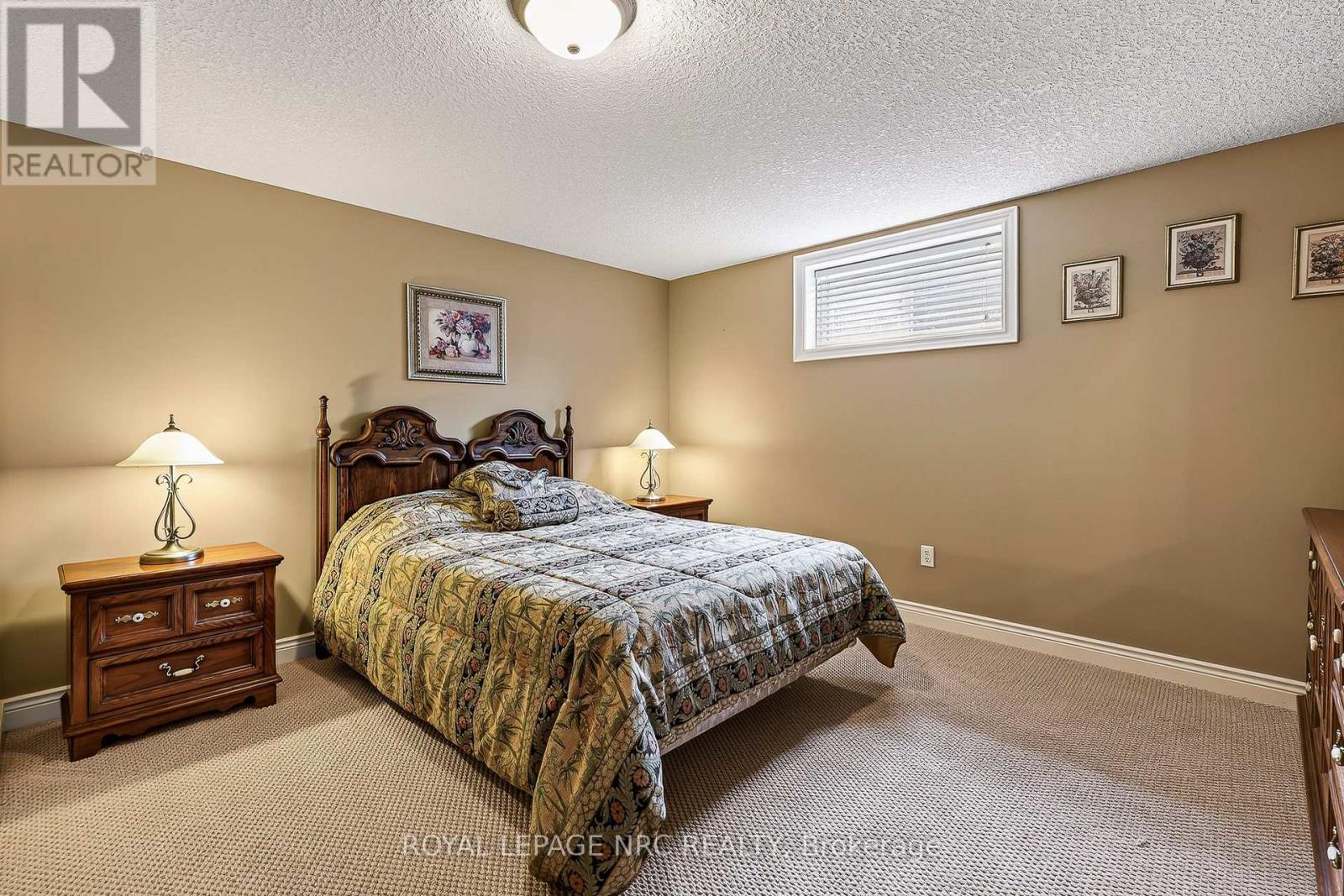 400 LAKEVIEW DRIVE - 32