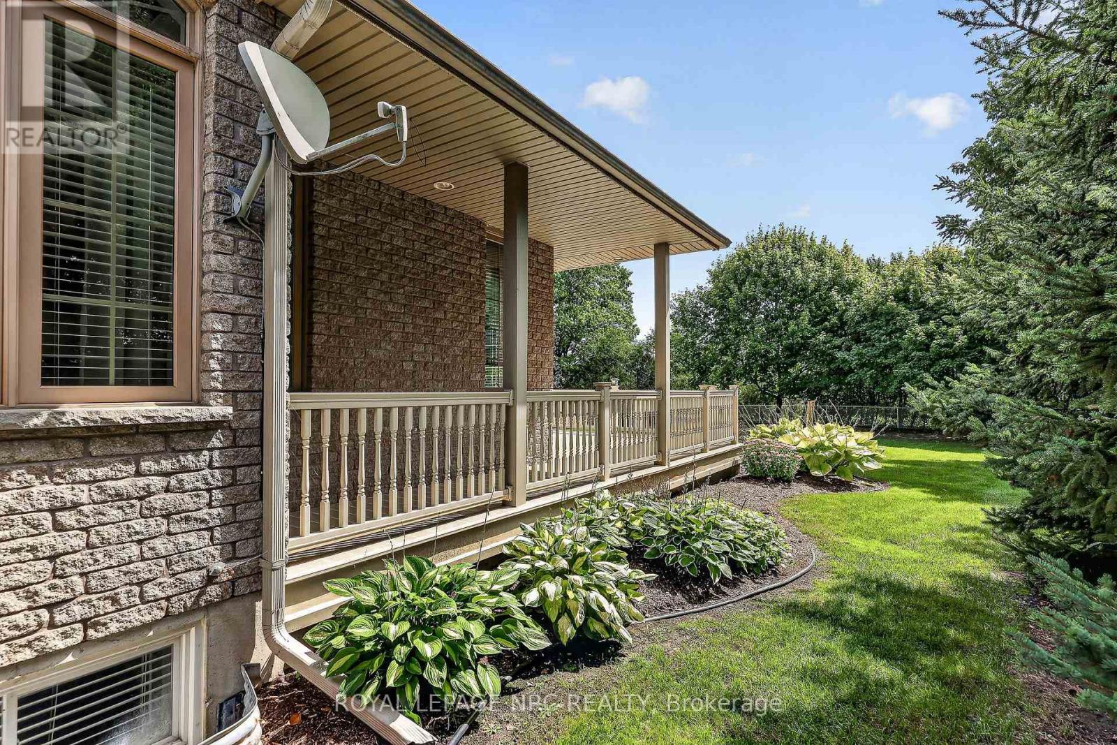 400 LAKEVIEW DRIVE - Image 38