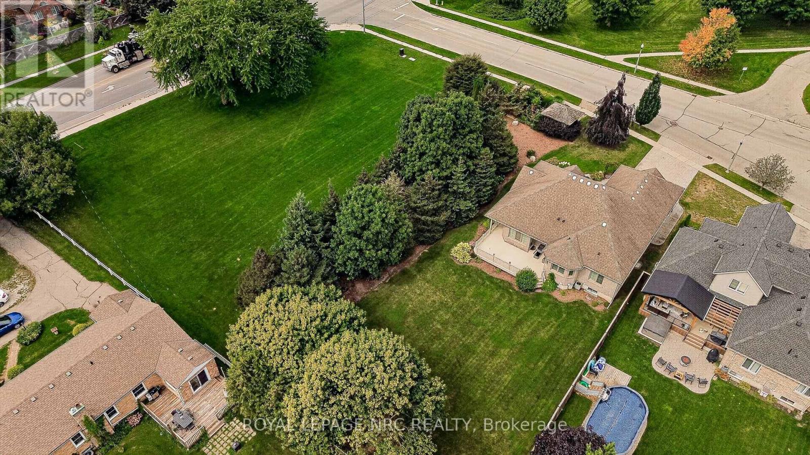 400 LAKEVIEW DRIVE - Image 39