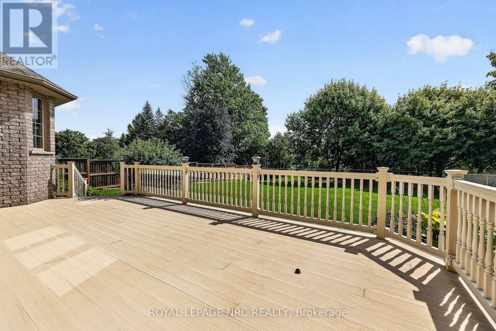 400 LAKEVIEW DRIVE - Image 40