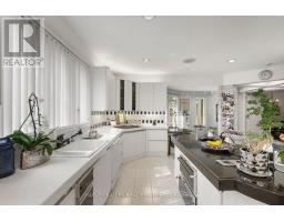 83 Hillmount Avenue, Toronto, ON M6B1X5 Photo 23