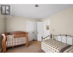83 Hillmount Avenue, Toronto, ON M6B1X5 Photo 34