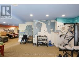 83 Hillmount Avenue, Toronto, ON M6B1X5 Photo 43